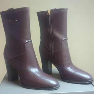 Chic Brown Leather Heeled Boots
